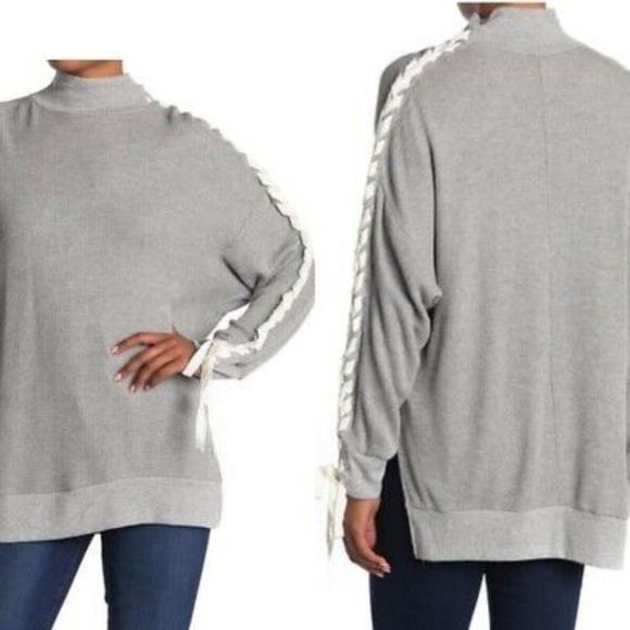 Free People Snow Drift Sweater SIZE M Heather Gray Lace Up Sleeve - Picture 1 of 8